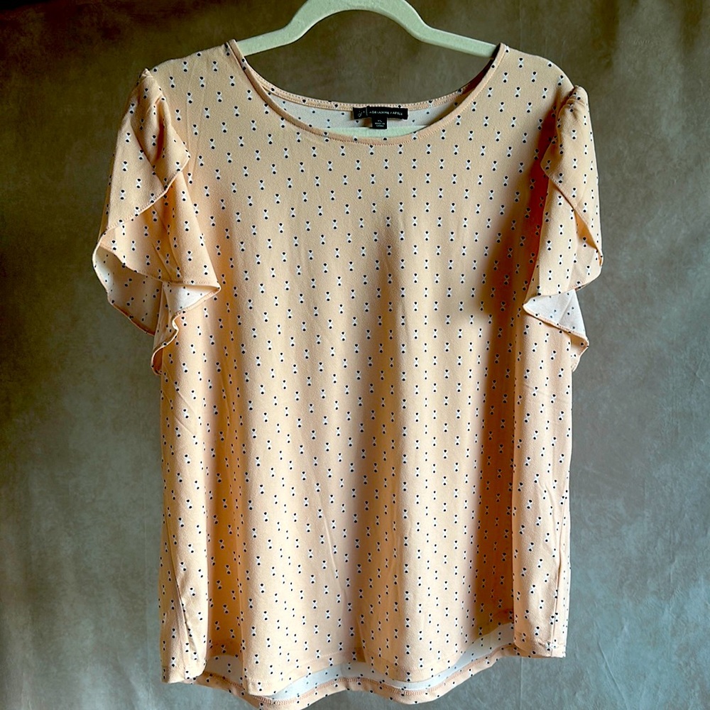🌸ADRIANNA PAPELL- soft gorgeous sleeve top -XL